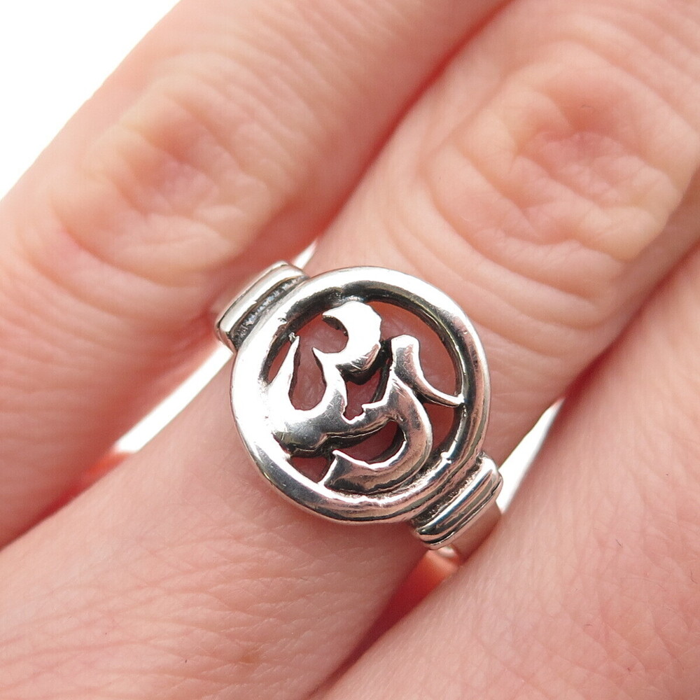 925 Sterling Silver Vintage Om Mantra Ring Size 6